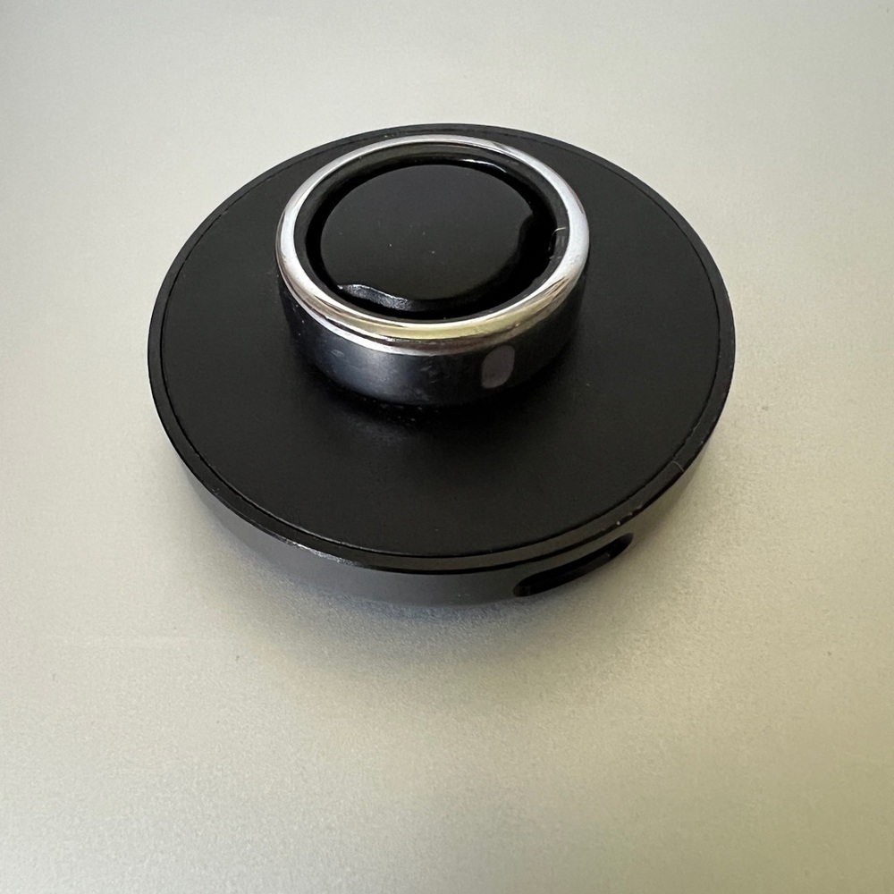 Oura Ring Gen 3 with Charger